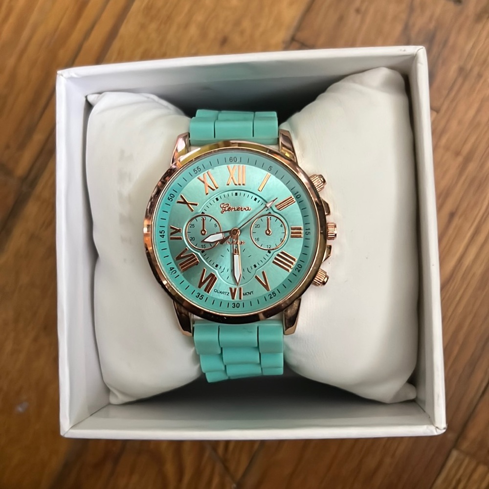Beautiful Aqua Watch